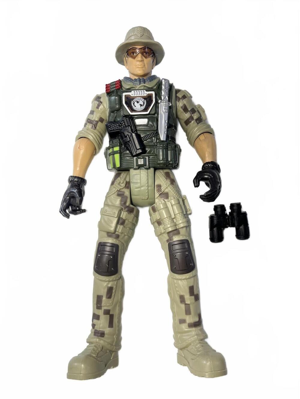 Military Posable Action Figure G.I.Joe Like Character with Accessories EUC